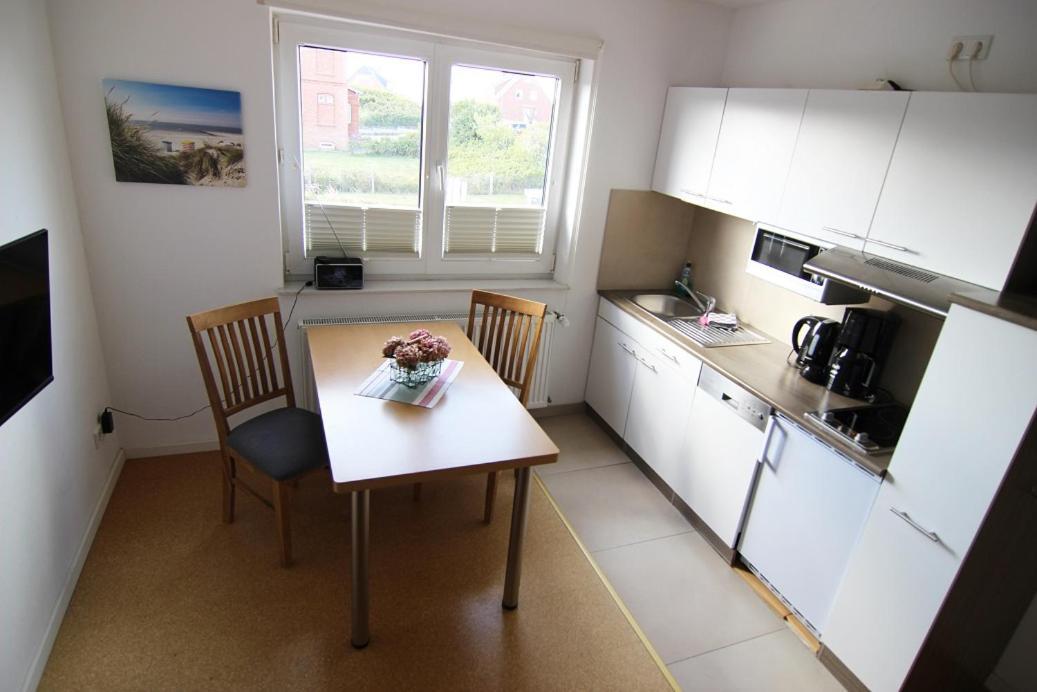 Haus Rena Am Suedstrand Borkum Bagian luar foto